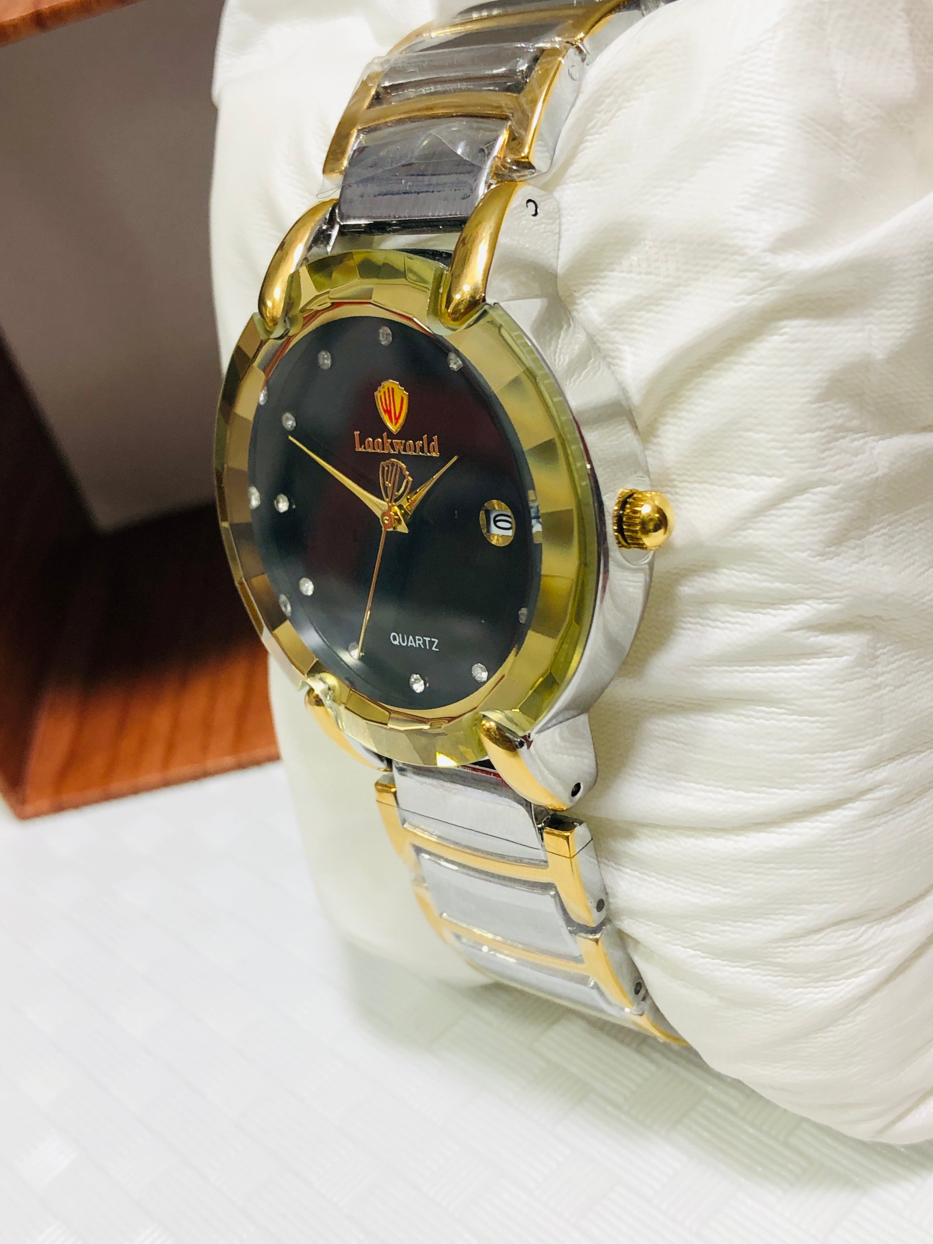 DIAMOND GLASS WATCH ORIGNAL