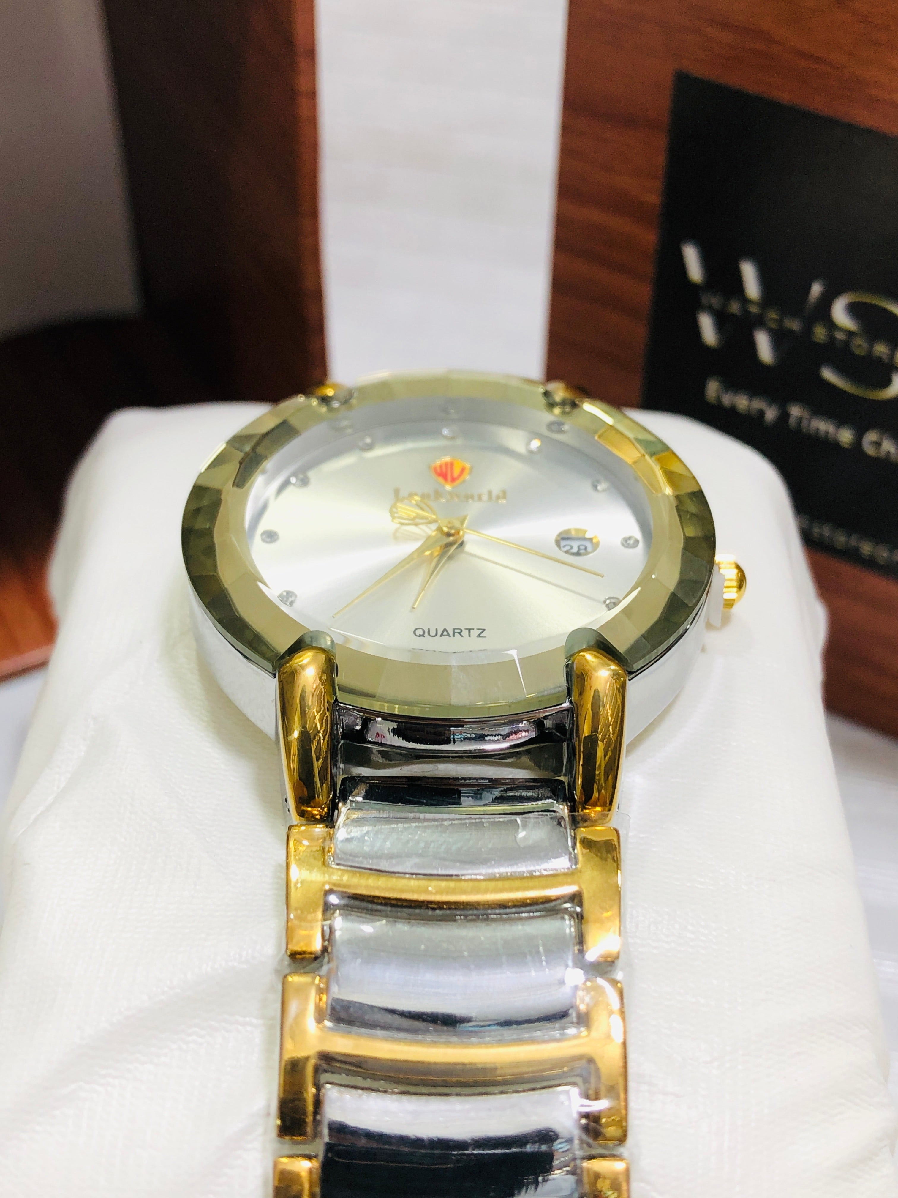 DIAMOND GLASS WATCH ORIGNAL