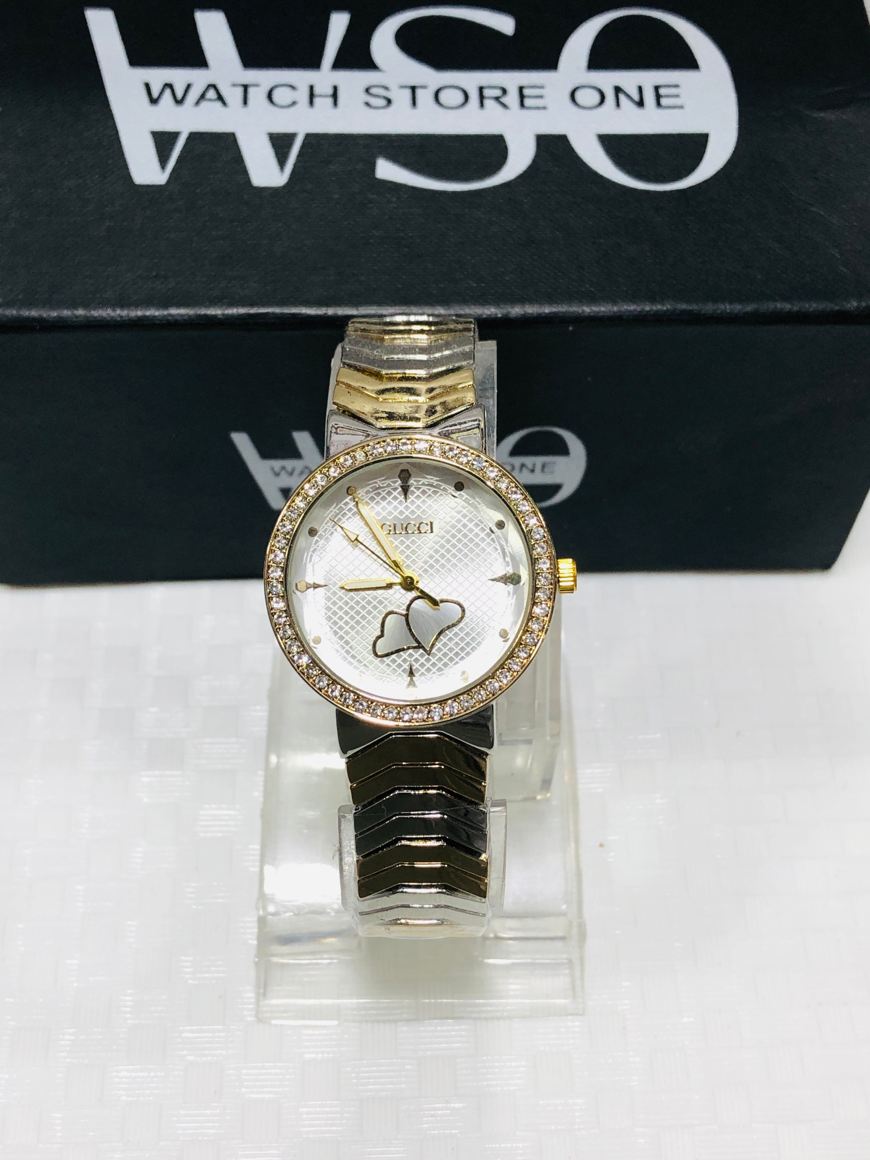 Gucci women totone white watch