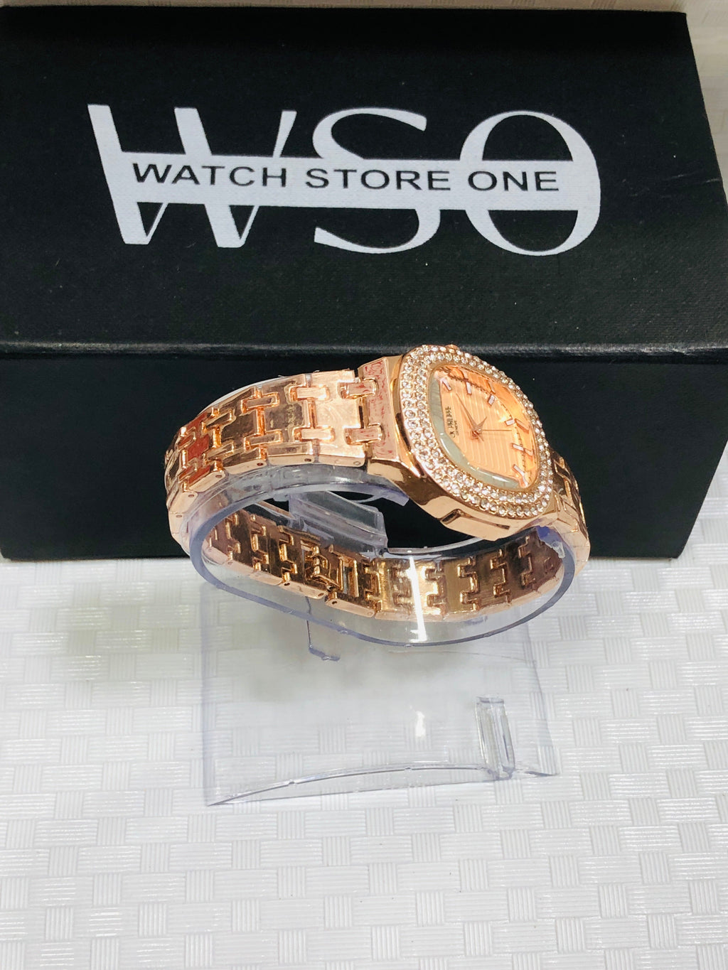 petek philip female Rose gold watch