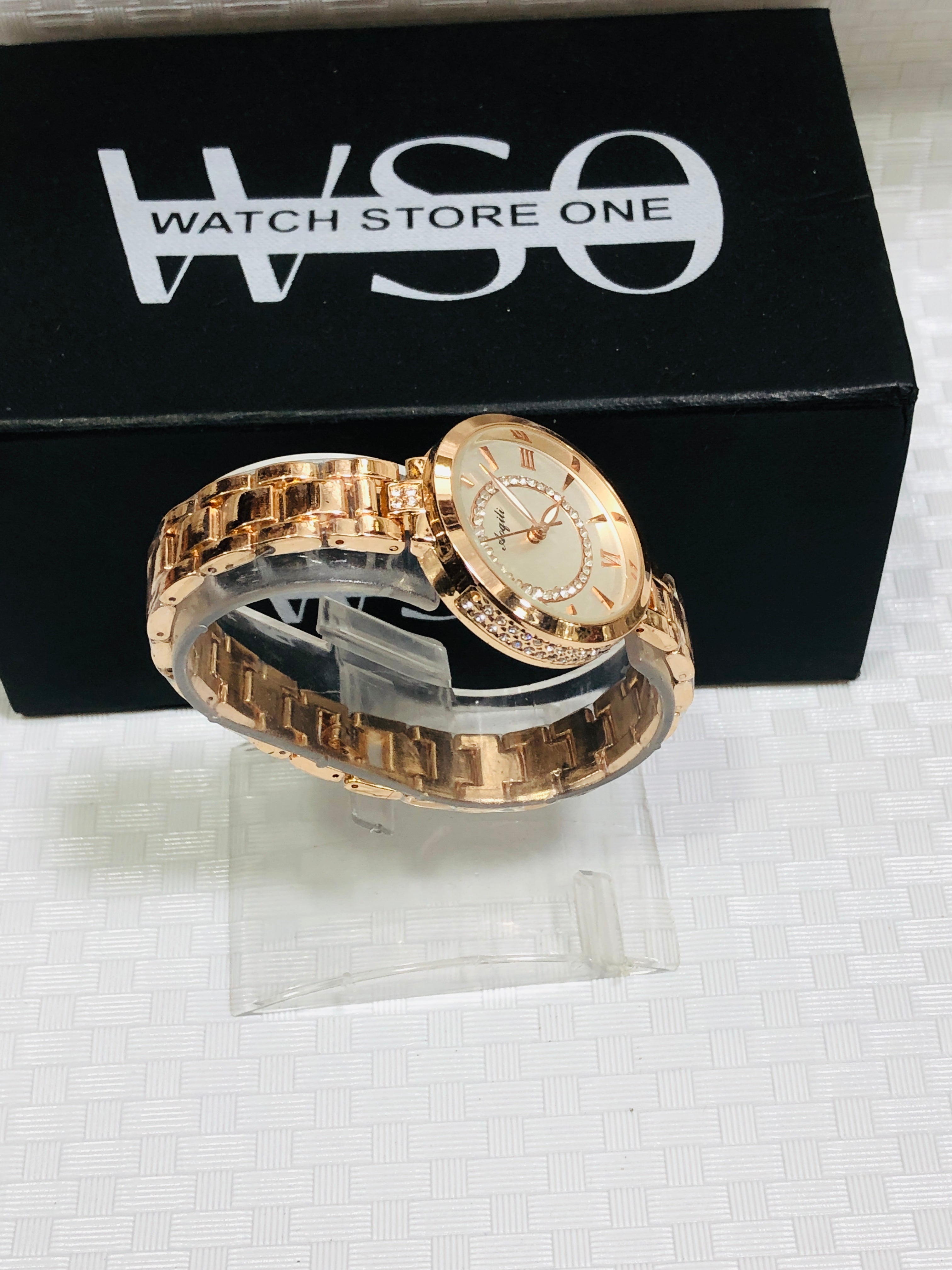 Women luxury watches Rose Gold white