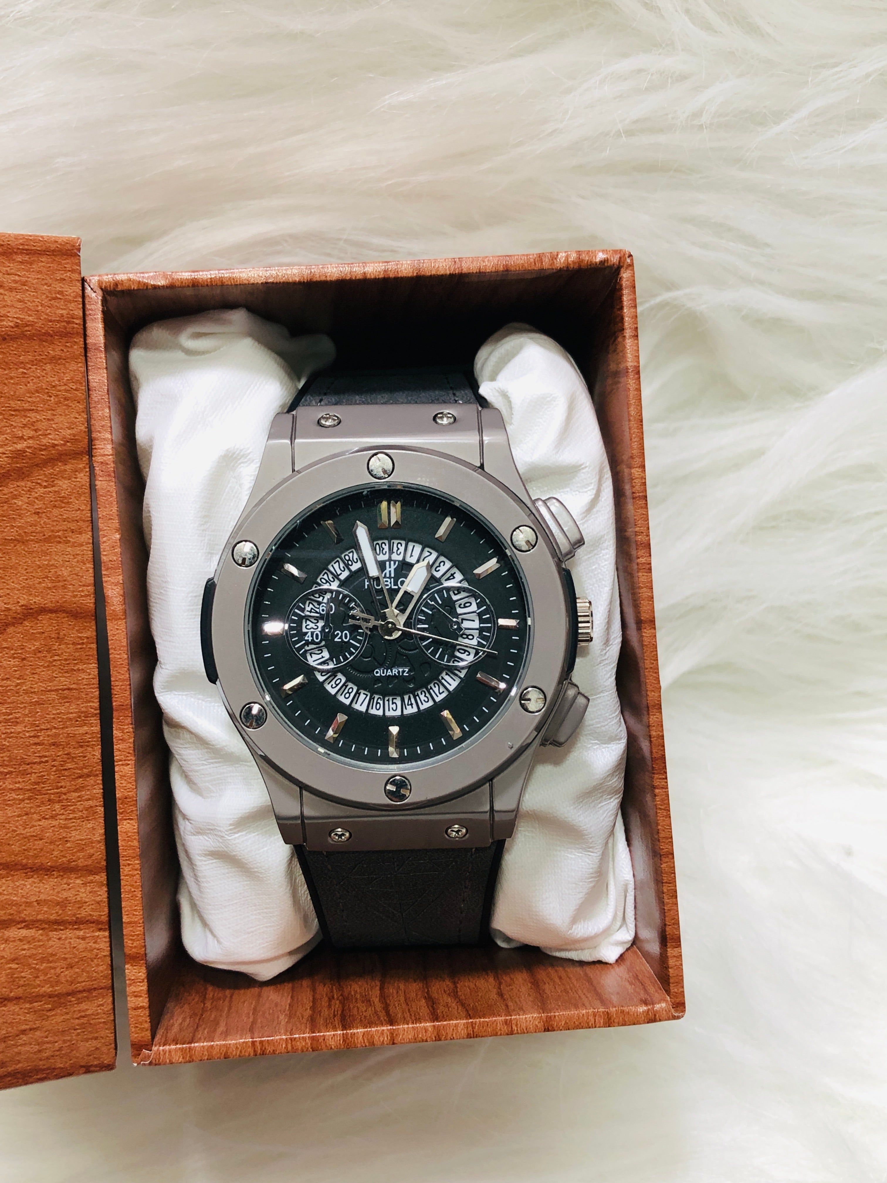 Hublot Strap Date Watch