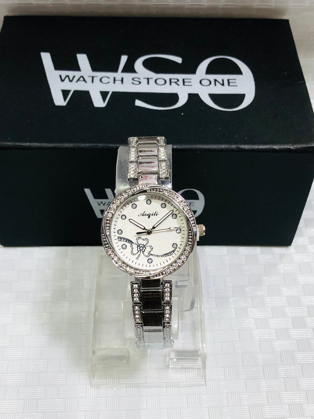 Luxury female watch Silver white