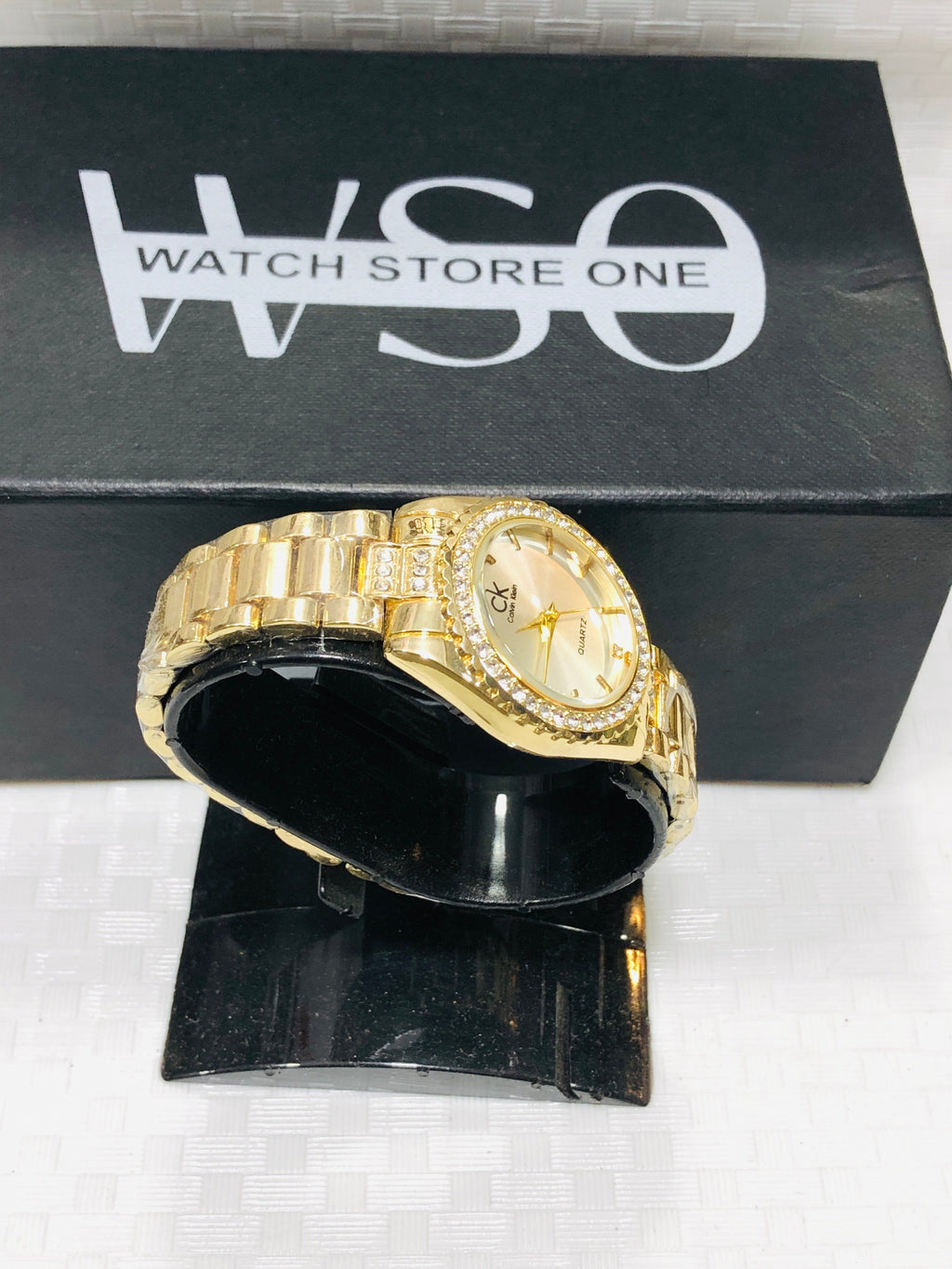 Rlx women watch Gold white