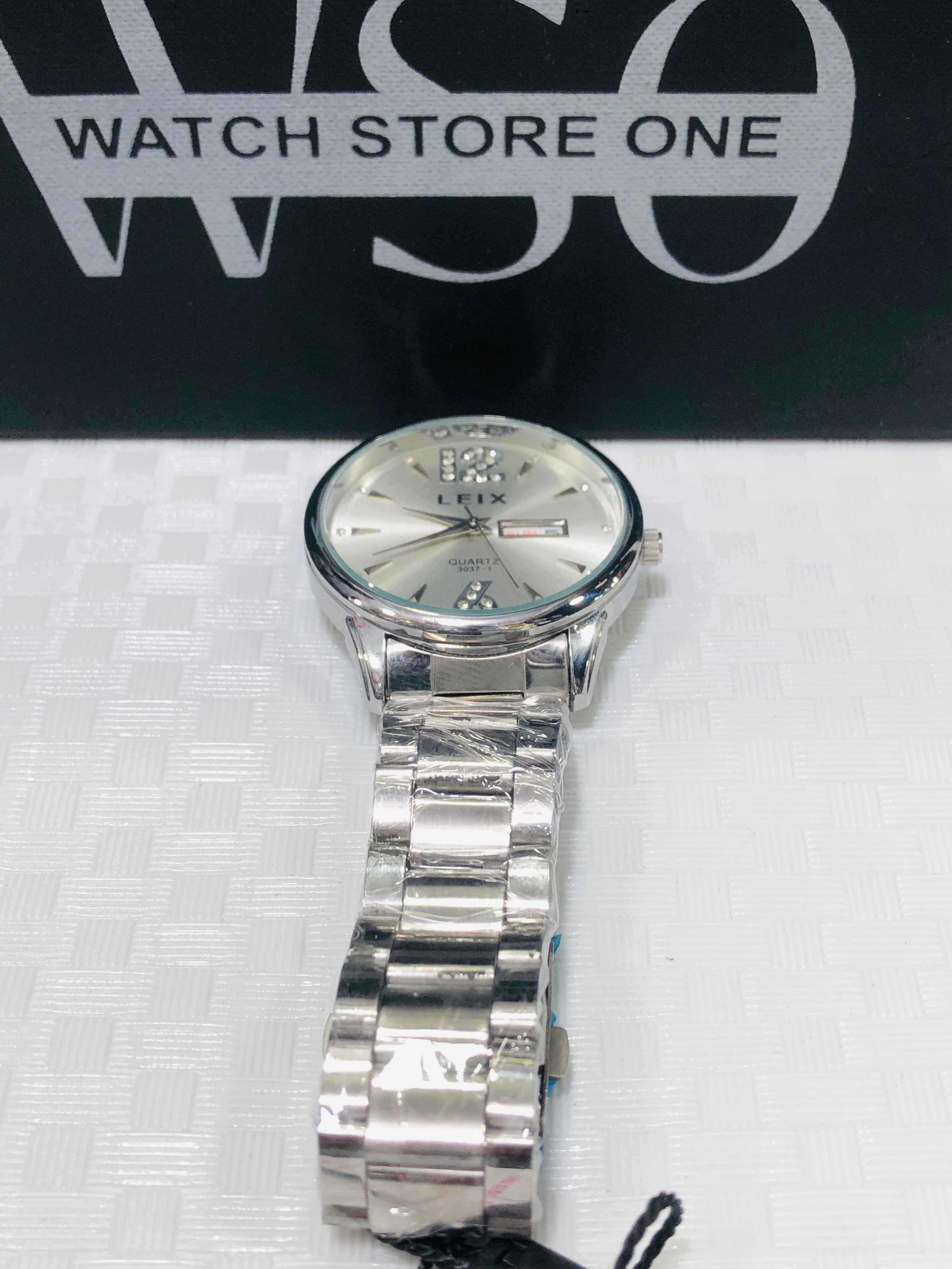 LEIX DAY DATE ORIGNAL WATCH > 6 Colour