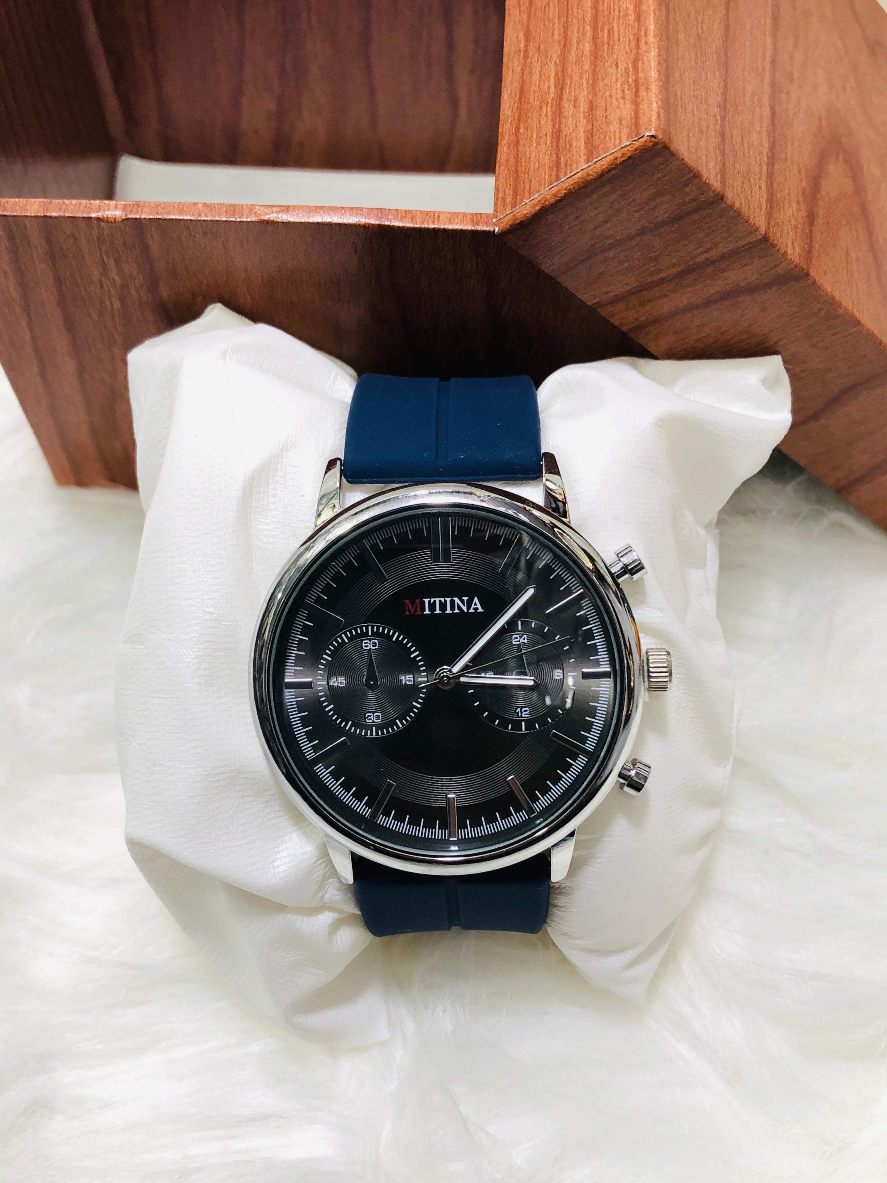 Mitina Round Dial Silicone Strap - New Premium Watch